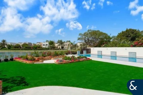 Villa in Springs 11, The Springs, Dubai 4 bedrooms, 701 sq.m. № 76241 - photo 3