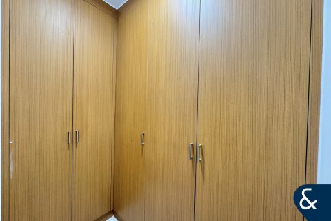 Villa in Dubai Land, Dubai 3 bedrooms, 190 sq.m. № 76242 - photo 8