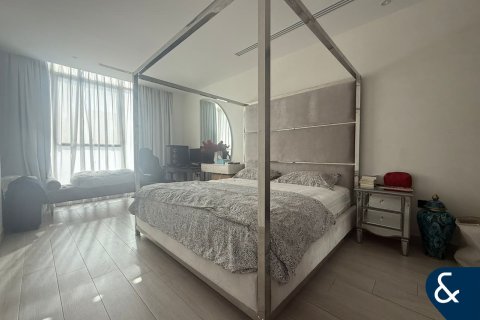 Villa in Jumeirah Village Circle, Dubai 4 bedrooms, 334 sq.m. № 76431 - photo 10