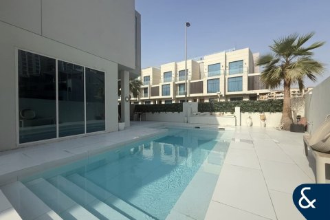 Villa in Jumeirah Village Circle, Dubai 4 bedrooms, 334 sq.m. № 76431 - photo 12