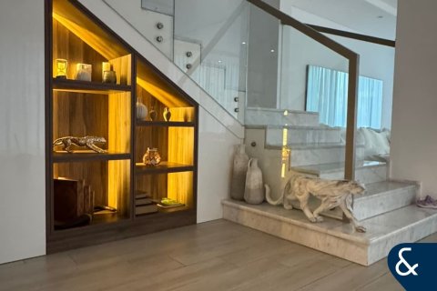 Villa in Jumeirah Village Circle, Dubai 4 bedrooms, 334 sq.m. № 76431 - photo 6