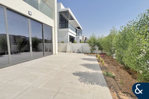 Villa en Al Furjan, Dubai, 4 dormitorios, 600 m², № 76428 - foto 3