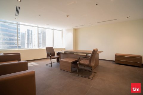 Снять в аренду офис в Дубае: 157.8м², № 64411 - фото 2