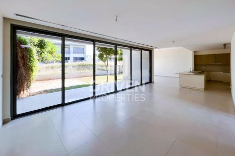 Villa in Sidra Villas, Dubai Hills Estate, Dubai 5 bedrooms, 557.51 sq.m. № 136641 - photo 5