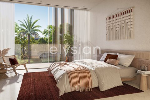Villa in Deira, Dubai 4 bedrooms, 618 sq.m. № 38093 - photo 12