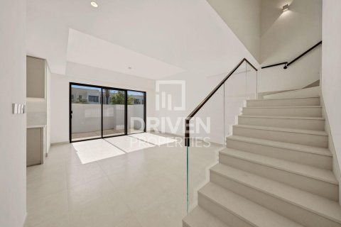Townhouse in Arabian Ranches 3, Dubai 4 bedrooms, 266.63 sq.m. № 130020