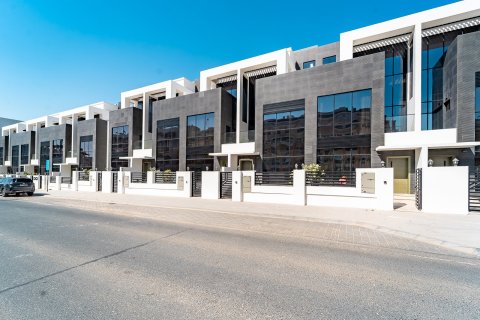 Купить виллу в Джумейра Вилладж Серкл, Дубай: 4 спальни, 294м², № 96980 - фото 8