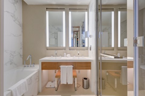 Купить квартиру в Даунтаун Дубай (Даунтаун Бурдж Дубай), Дубай: 2 спальни, 117м², № 96972 - фото 16