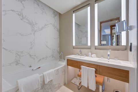 Купить квартиру в Даунтаун Дубай (Даунтаун Бурдж Дубай), Дубай: 2 спальни, 117м², № 96972 - фото 17