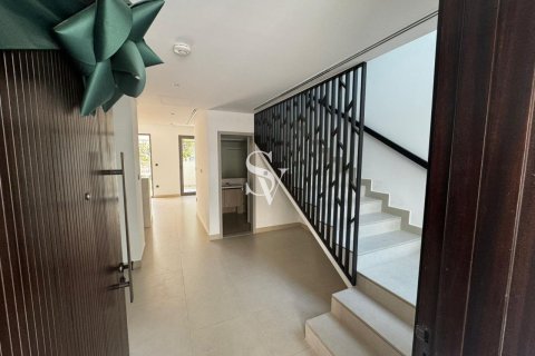 Купить таунхаус в Tilal Al Ghaf, Дубай: 3 спальни, 140м², № 72463 - фото 19