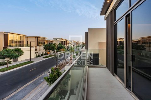 Villa in Golf Place, Dubai Hills Estate, Dubai 4 bedrooms, 691.01 sq.m. № 137306 - photo 3