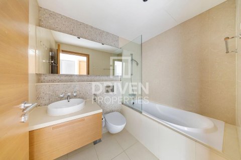Apartment in Claren Towers, Downtown Dubai (Downtown Burj Dubai), Dubai studio, 39.95 sq.m. № 137310 - photo 4