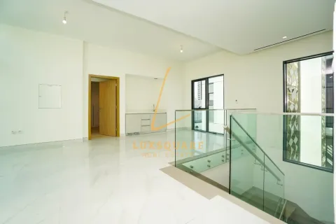 Villa in Murooj Al Furjan, Al Furjan, Dubai 4 bedrooms, 689 sq.m. № 95148 - photo 12