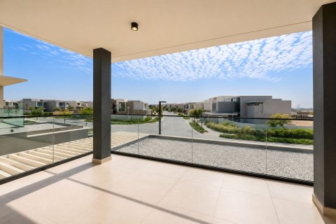 Villa in Jebel Ali, Dubai 4 bedrooms, 656.53 sq.m. № 142249 - photo 11