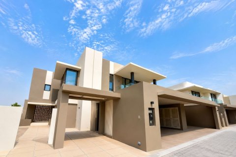 Villa in Jebel Ali, Dubai 4 bedrooms, 656.53 sq.m. № 142249 - photo 19