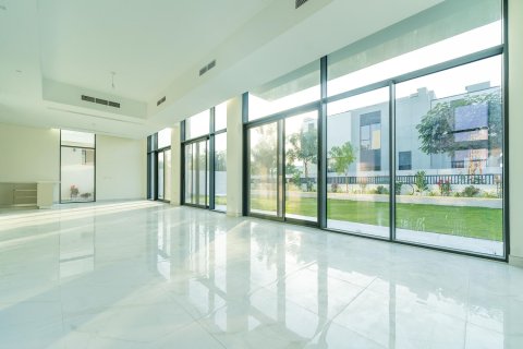Villa à Al Furjan, Dubai, 5 chambres, 667.74 m², № 142248 - photo 4