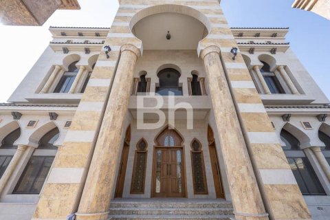 Villa à Al Quoz, Dubai, 7 chambres, 1115 m², № 23032 - photo 1