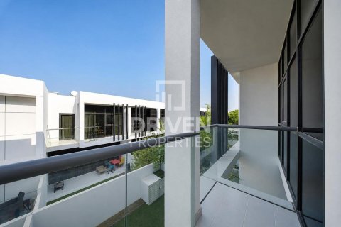 Adosado en Dubai, 2 dormitorios, 133.41 m², № 142845 - foto 14