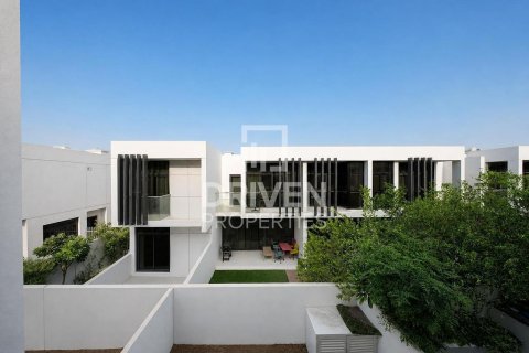 Adosado en Dubai, 2 dormitorios, 133.41 m², № 142845 - foto 16