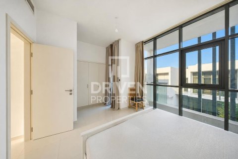 Adosado en Dubai, 2 dormitorios, 133.41 m², № 142845 - foto 11