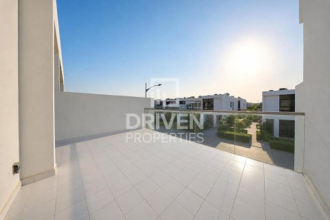 Adosado en Dubai, 2 dormitorios, 133.41 m², № 142845 - foto 18