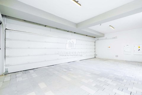 Купить виллу в Tilal Al Ghaf, Дубай: 5 спален, 580м², № 73314 - фото 30