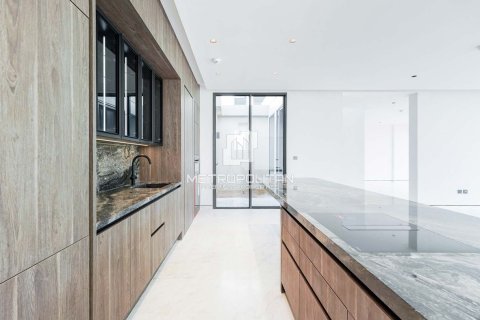 Купить виллу в Tilal Al Ghaf, Дубай: 5 спален, 580м², № 73314 - фото 7