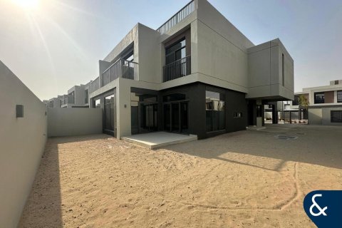 Villa en The Pulse, Dubai South (Dubai World Central), Dubai, 4 dormitorios, 306 m², № 75262 - foto 2