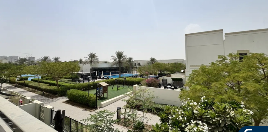 Таунхаус в Naseem Townhouses, Town Square, Дубай, 3 спальни, 198м², № 75276