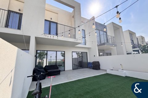 Вилла в The Valley, Дубай, 3 спальни, 191м², № 74650