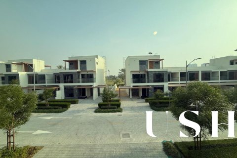 Townhouse in DAMAC Hills (Akoya by DAMAC), Dubai 3 bedrooms, 179 sq.m. № 39639 - photo 1