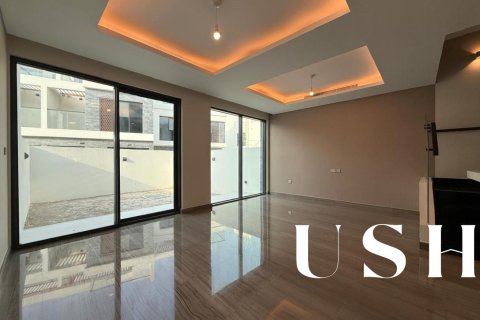 Townhouse in DAMAC Hills (Akoya by DAMAC), Dubai 3 bedrooms, 179 sq.m. № 39639 - photo 25