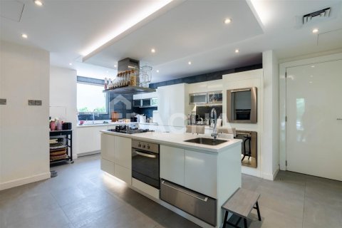 Villa en Dubai, 4 dormitorios, 501.7 m², № 7017 - foto 7