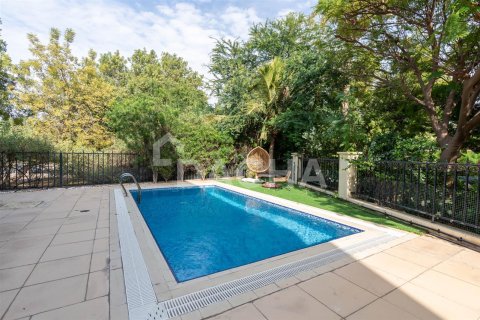 Villa en Dubai, 4 dormitorios, 501.7 m², № 7017 - foto 14