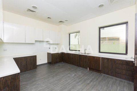 Villa à DAMAC Hills (Akoya by DAMAC), Dubai, 6 chambres, 782.1 m², № 7018 - photo 4