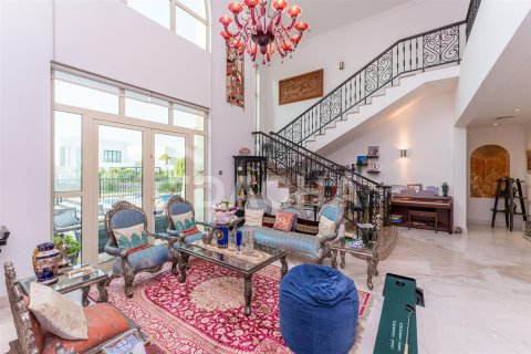 Villa en Dubai, 4 dormitorios, 511 m², № 7019 - foto 3