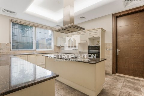 Villa in Al Barari, Dubai 6 bedrooms, 1010 sq.m. № 5026 - photo 9