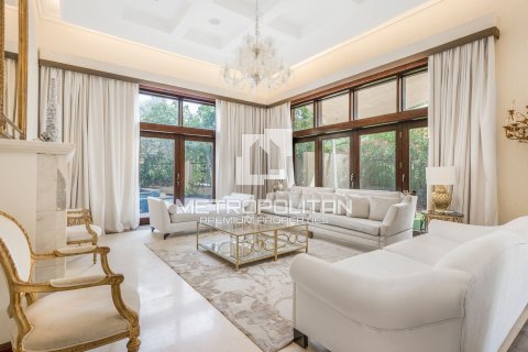 Villa in Al Barari, Dubai 6 bedrooms, 1010 sq.m. № 5026 - photo 2