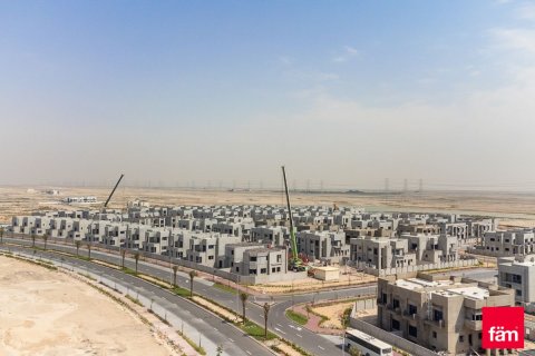 Купить земельный участок в Джабаль-Али, Дубай: 900м², № 5017 - фото 7