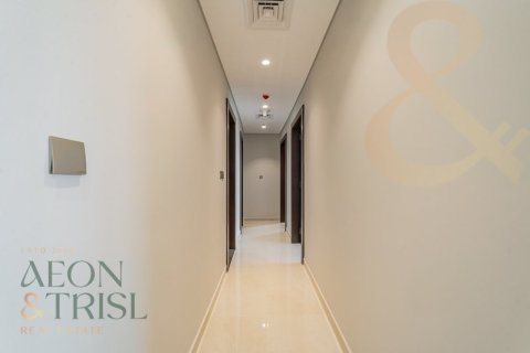 Apartamento en NOBLES TOWER en Business Bay, Dubai, 2 dormitorios, 118 m², № 62558 - foto 1