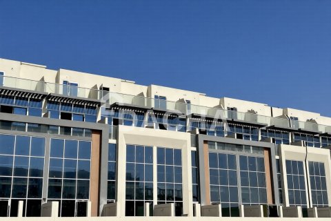 Таунхаус в Дубай Инвестмент Парке, Дубай, 4 спальни, 80м², № 105055