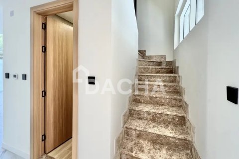 Купить таунхаус в Дубай Инвестмент Парке, Дубай: 4 спальни, 80м², № 105055 - фото 3