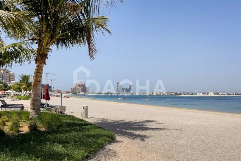 Купить квартиру в The Crescent, Пальма Джумейра, Дубай: 2 спальни, 123м², № 104998 - фото 3