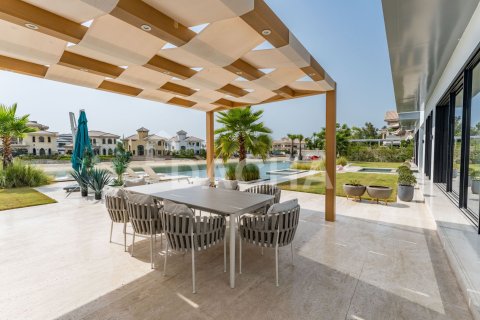 Купить виллу в Signature Villas, Пальма Джумейра, Дубай: 6 спален, 1245м², № 105003 - фото 25