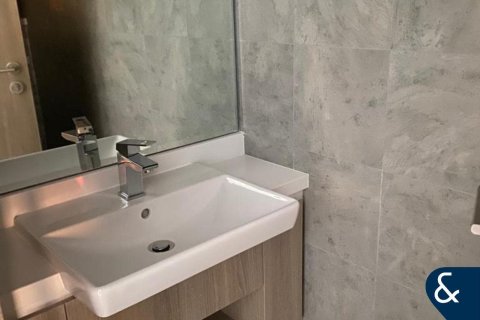 Apartment in STELLA MARIS TOWER in Dubai Marina, Dubai 2 bedrooms, 128 sq.m. № 99141 - photo 2