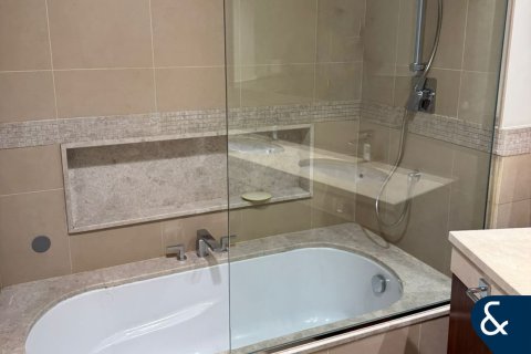 Apartment in BURJ VISTA in Downtown Dubai (Downtown Burj Dubai), Dubai 2 bedrooms, 135 sq.m. № 99149 - photo 7