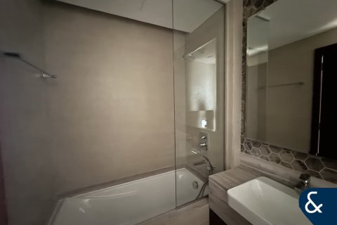 Apartment in IMPERIAL AVENUE in Downtown Dubai (Downtown Burj Dubai), Dubai 3 bedrooms, 203 sq.m. № 99146 - photo 8