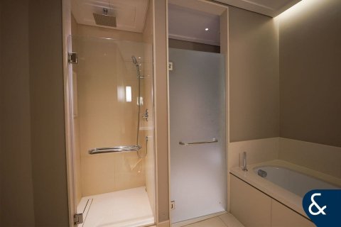 Apartment in Downtown Dubai (Downtown Burj Dubai), Dubai 2 bedrooms, 152 sq.m. № 99147 - photo 18