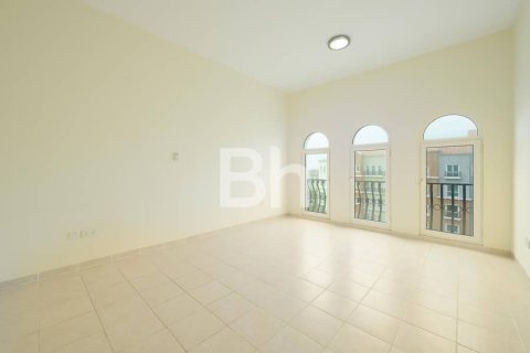 Apartment in Discovery Gardens, Dubai 2 bedrooms, 138 sq.m. № 21629 - photo 12