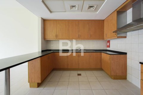 Apartment in Discovery Gardens, Dubai 2 bedrooms, 138 sq.m. № 21629 - photo 2